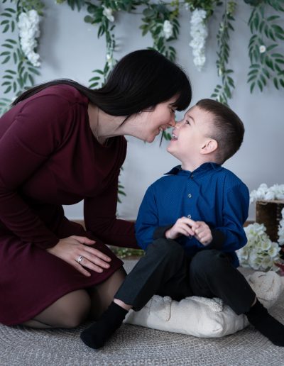 Szülinapi fotózás gyerekeknek Pécsen – felszabadult pillanat