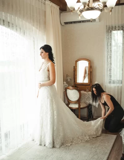 meghitt pillanat a menyasszony készülődése során